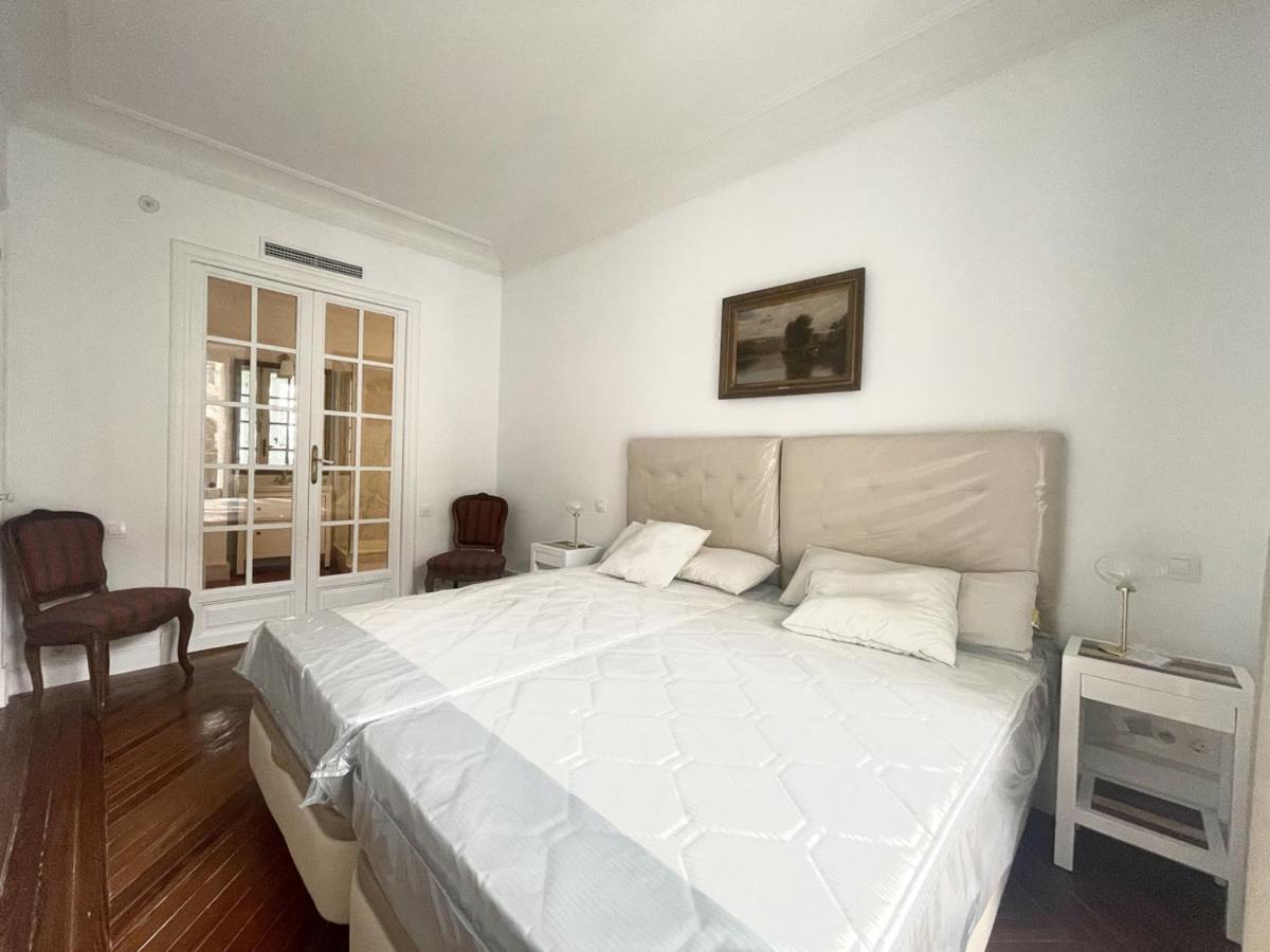 Apartamentos Alcalá 55 *