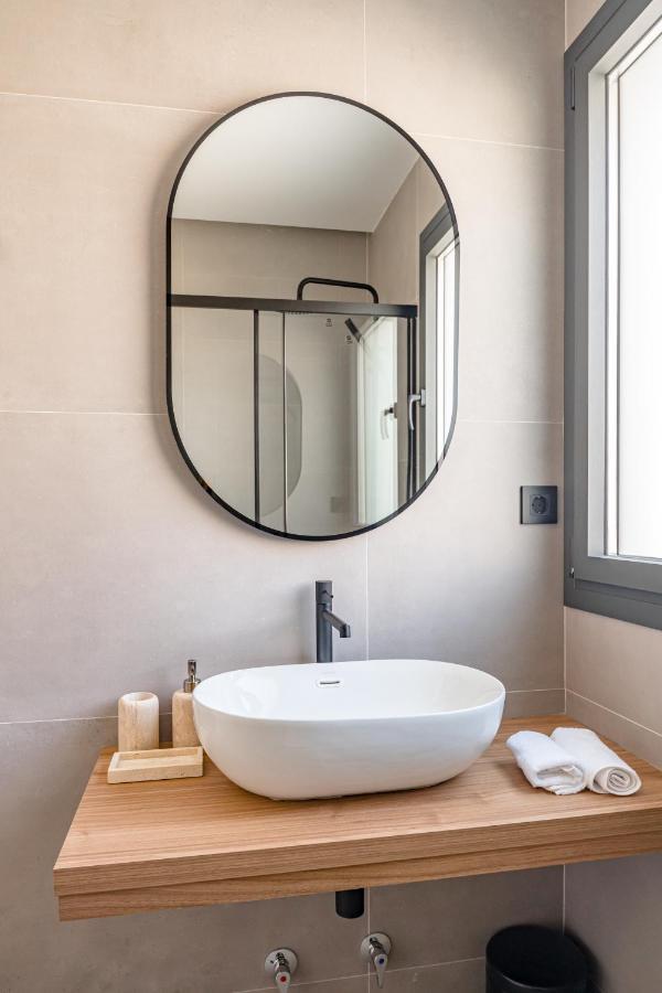 Gran Via Vii 2br 2bh Apartment Madrid