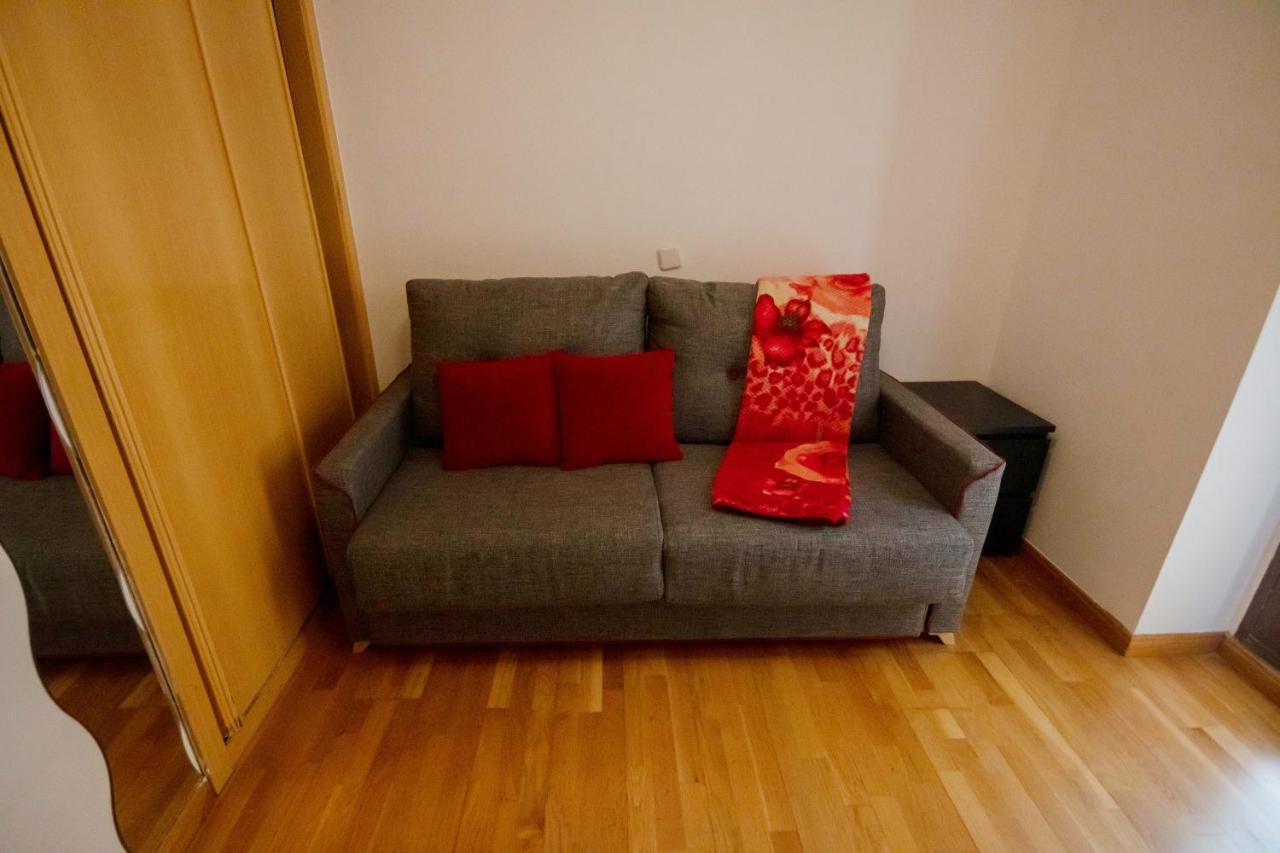 Apartment For Your And Cozy Temporal Near Isla Azul-madrid Ata5d