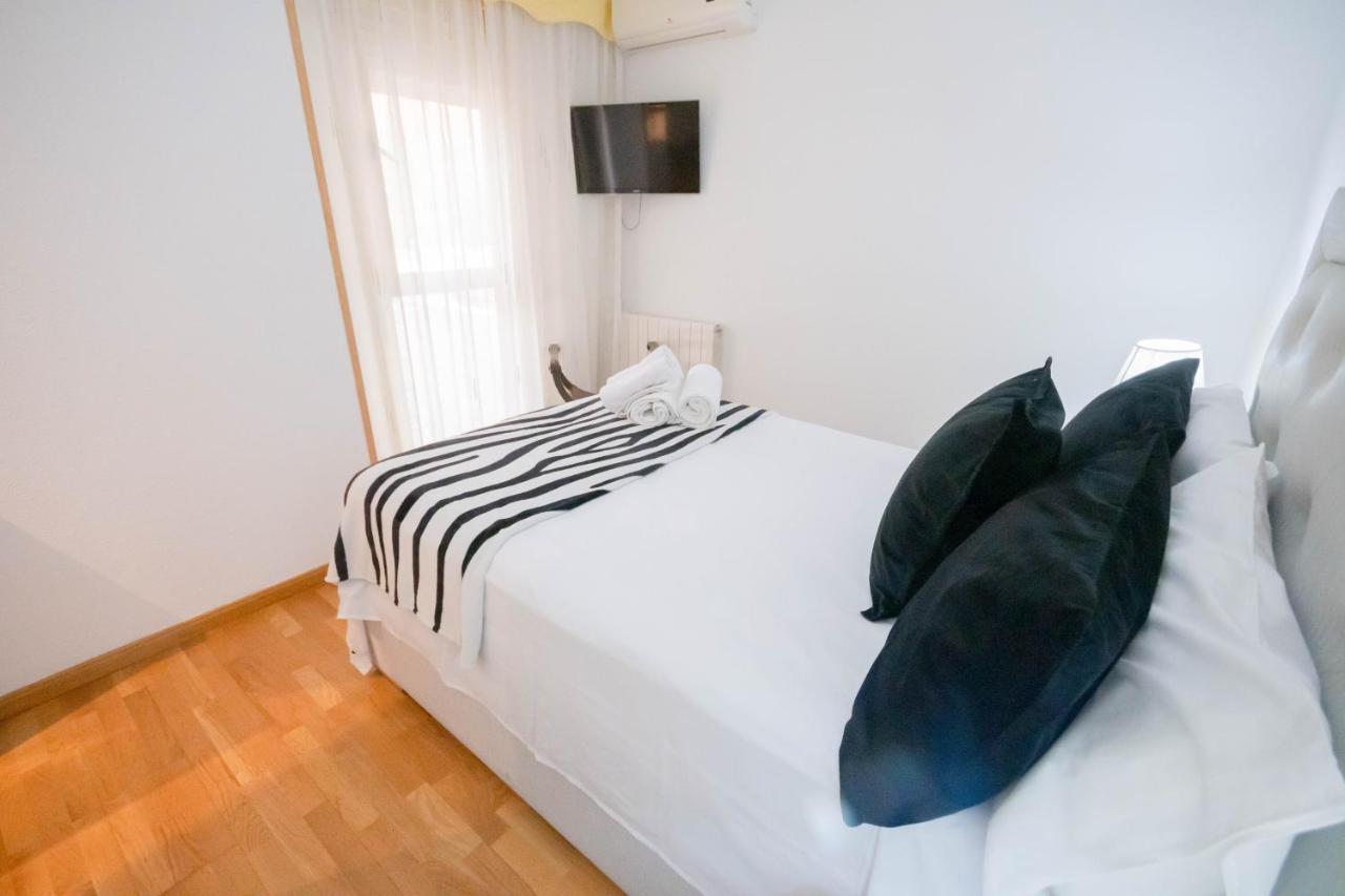 Apartment For Your And Cozy Temporal Near Isla Azul-madrid Ata5d *
