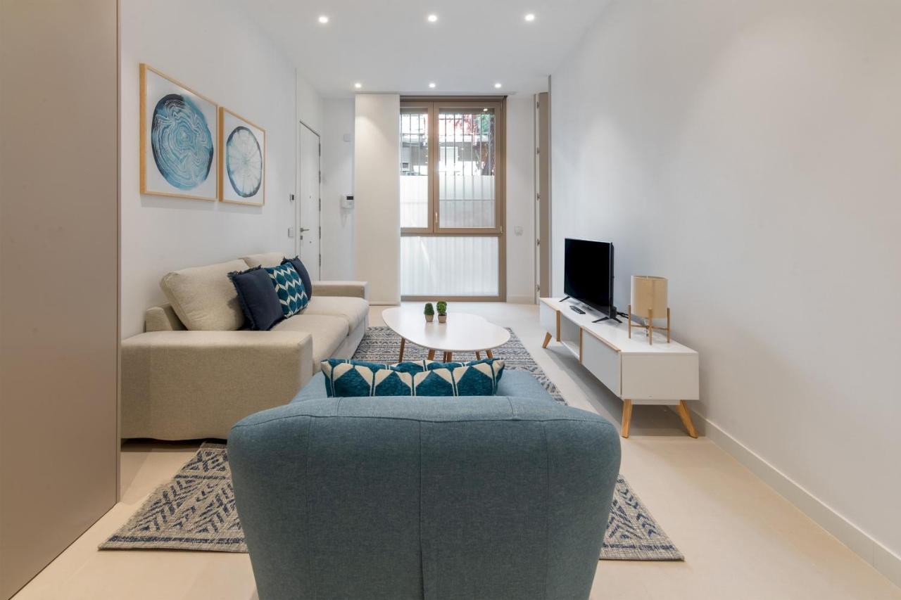 2 Bedrooms 2 Bathrooms Furnished - Delicias - Modern- Mintystay Apartment *