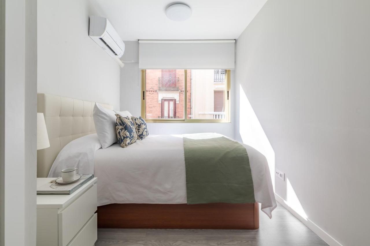 Junto A Gran Via Apartment Madrid