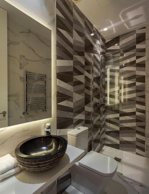 Apartment Chamberi Ii Calle Hartzenbusch Madrid