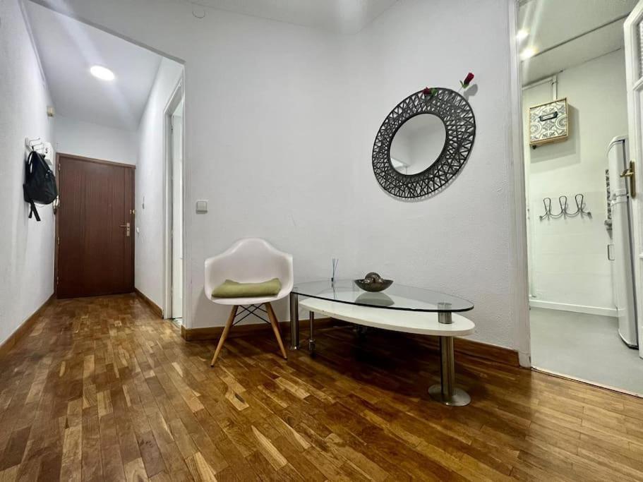 Apartamento Excelente Piso Cerca Del Retiro! Madrid