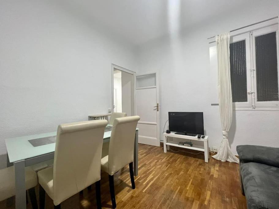 Excelente Piso Cerca Del Retiro! Apartment