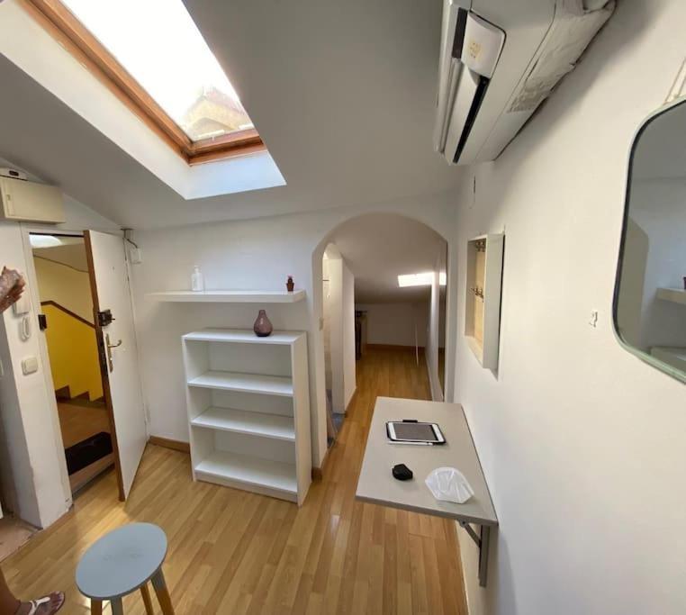 San Bernabe, 2 En Vistillas Junto A Metro Puerta De Toledo Lejlighed