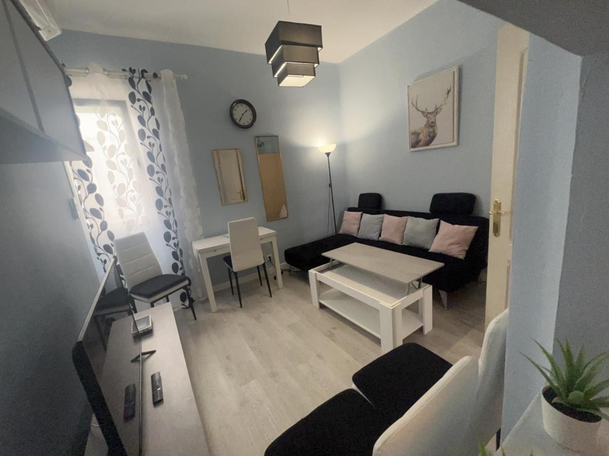 Retiro, Atocha, Paseo Del Prado. Pacifico 28007. Apartment *