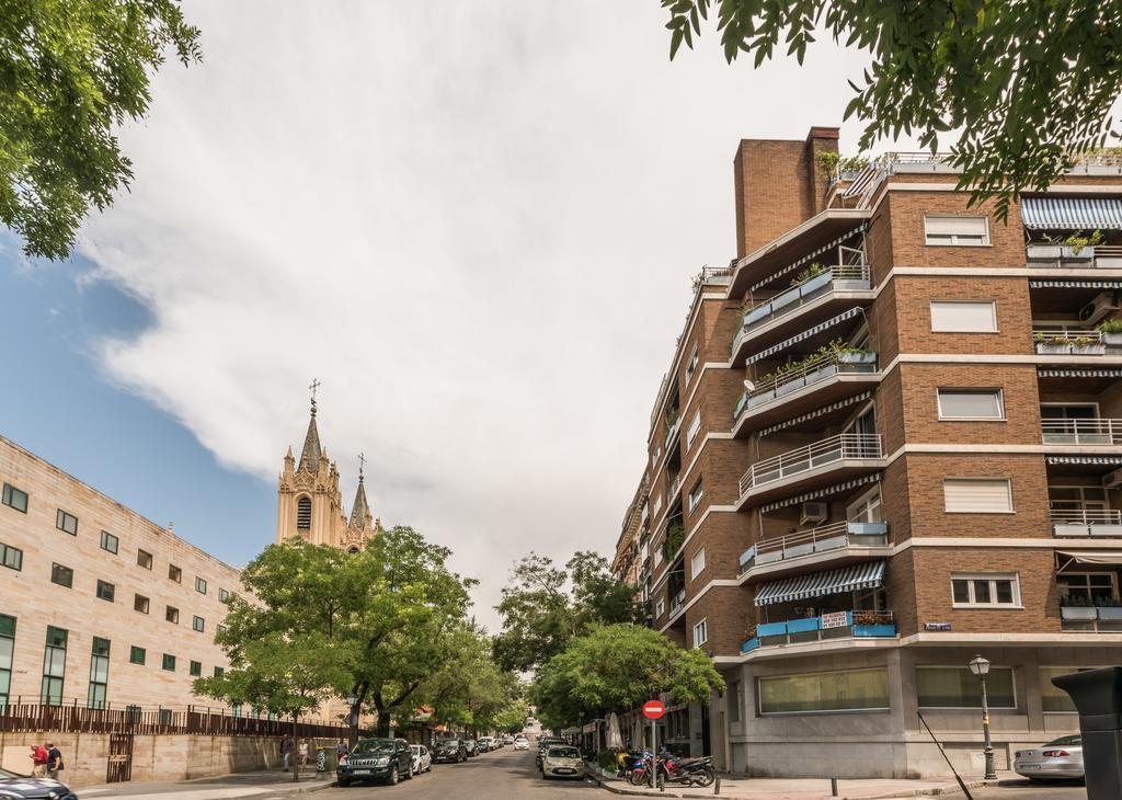 Jeronimos Apartment