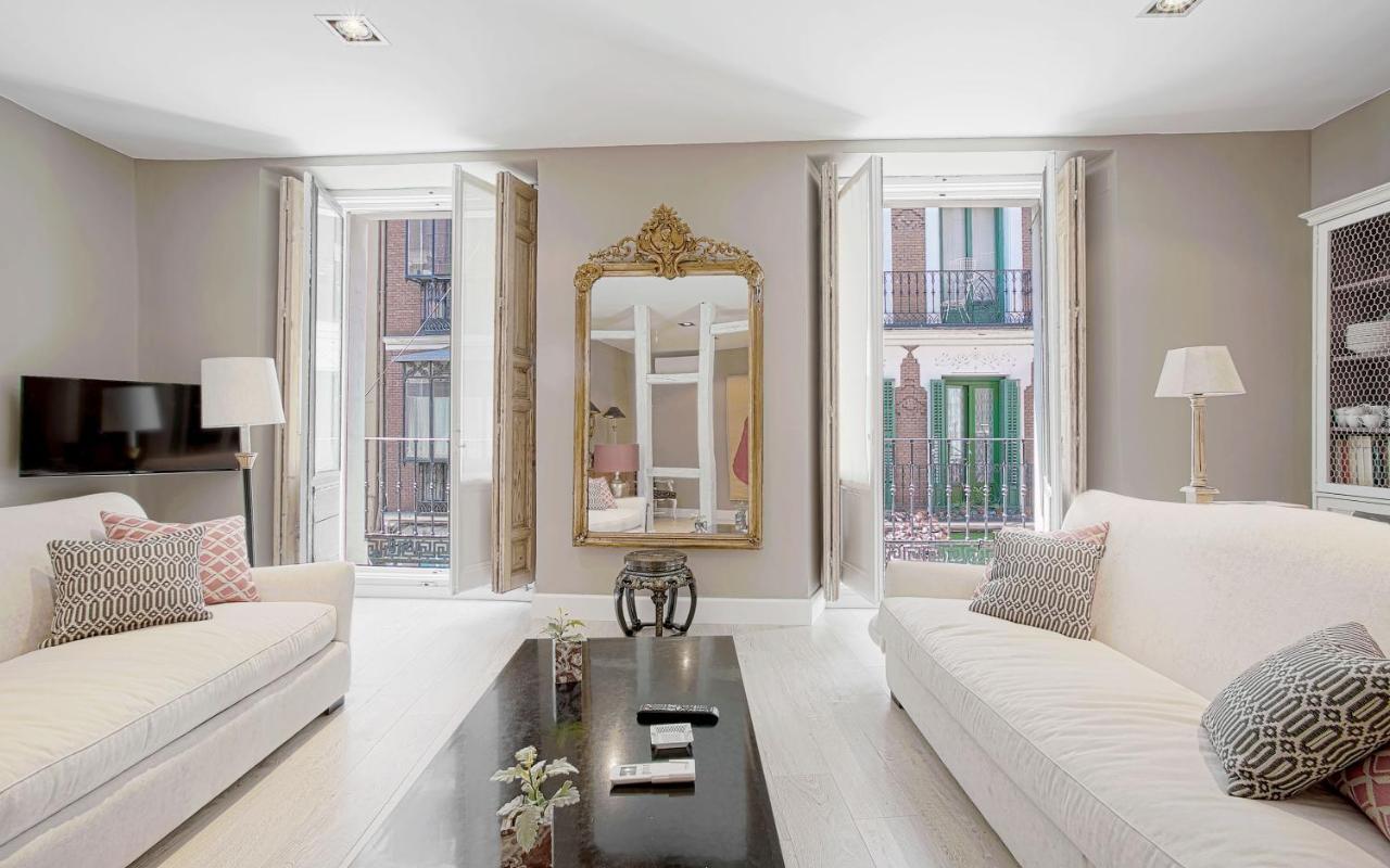 Genteel Huertas Apartment *