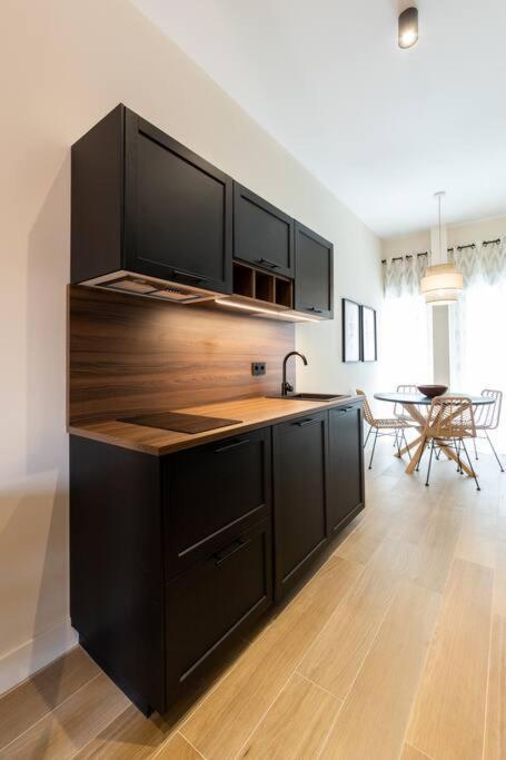 Amplio Y Comodo Cerca Plaza Castilla Apartment Madrid