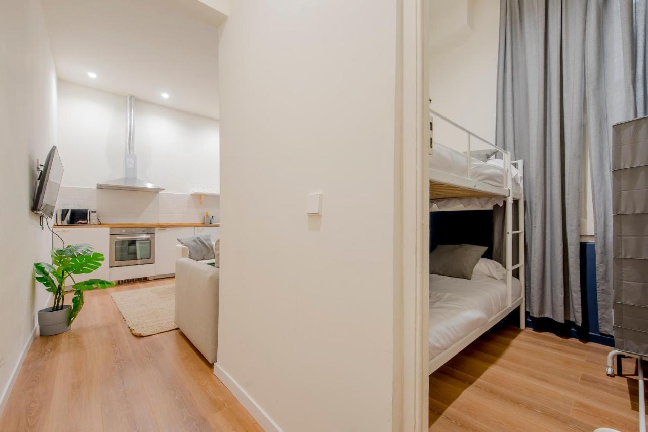 Apartment New Apt 7 A 50 Metros Del Retiro/museo Prado *