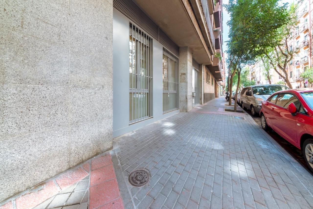 Apartment 2 Bedrooms 2 Bathrooms Furnished - Delicias - Modern- Mintystay *