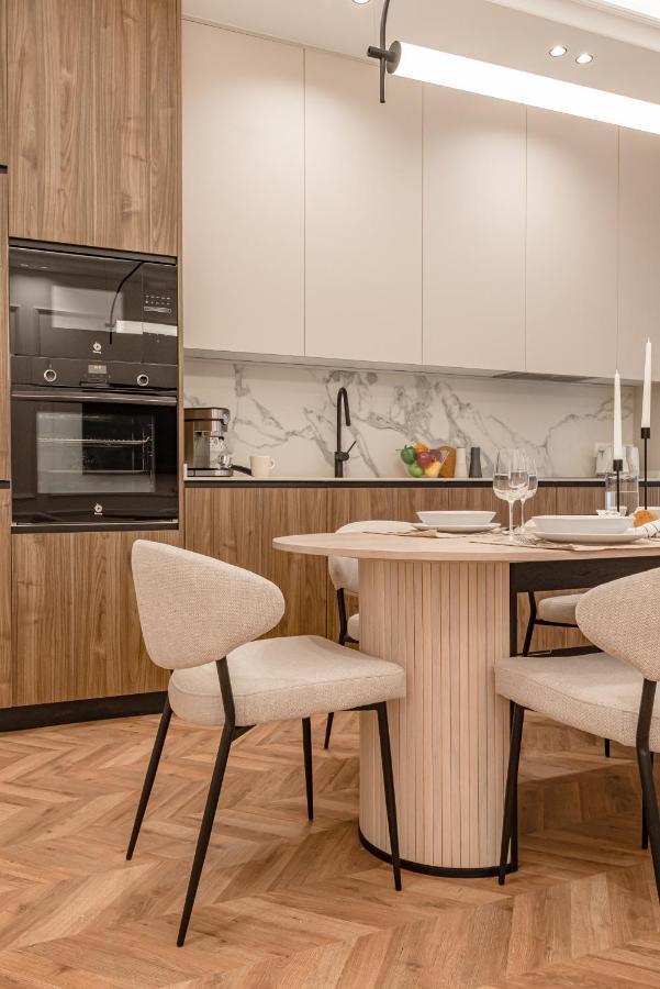 Apartment Chamberi V Calle Hartzenbusch 2br 2bh *