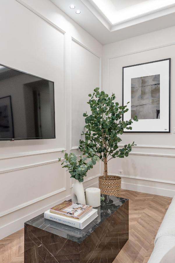 Apartment Chamberi V Calle Hartzenbusch 2br 2bh