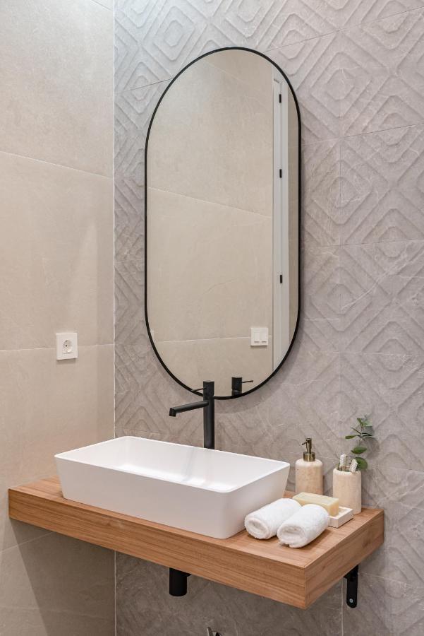Apartment Chamberi V Calle Hartzenbusch 2br 2bh