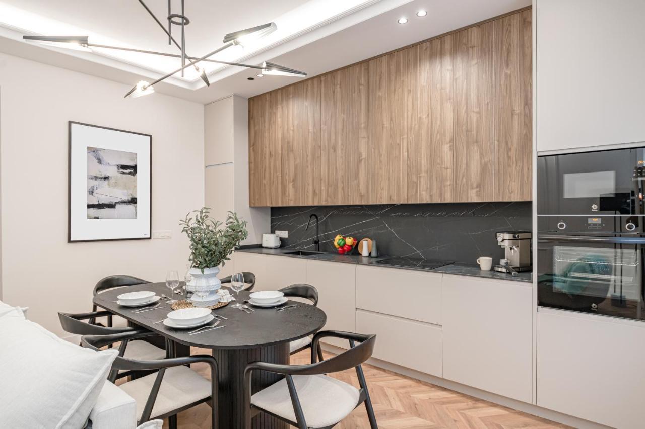 Chamberi V Calle Hartzenbusch 2br 2bh Apartment Madrid