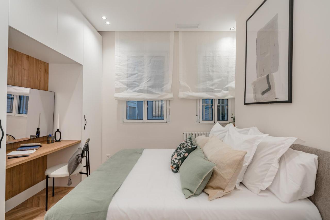 Chamberi V Calle Hartzenbusch 2br 2bh Apartment Madrid