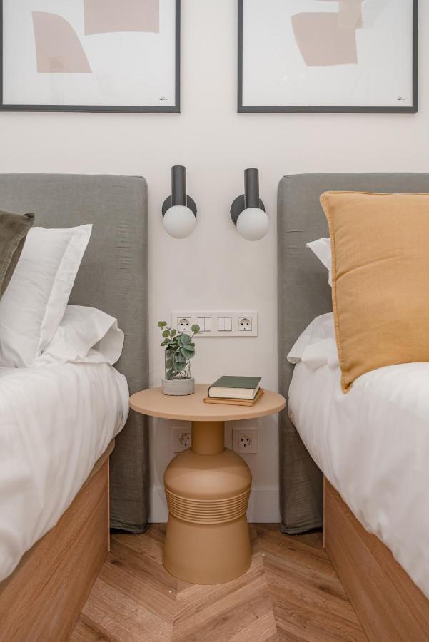 Chamberi V Calle Hartzenbusch 2br 2bh * Madrid