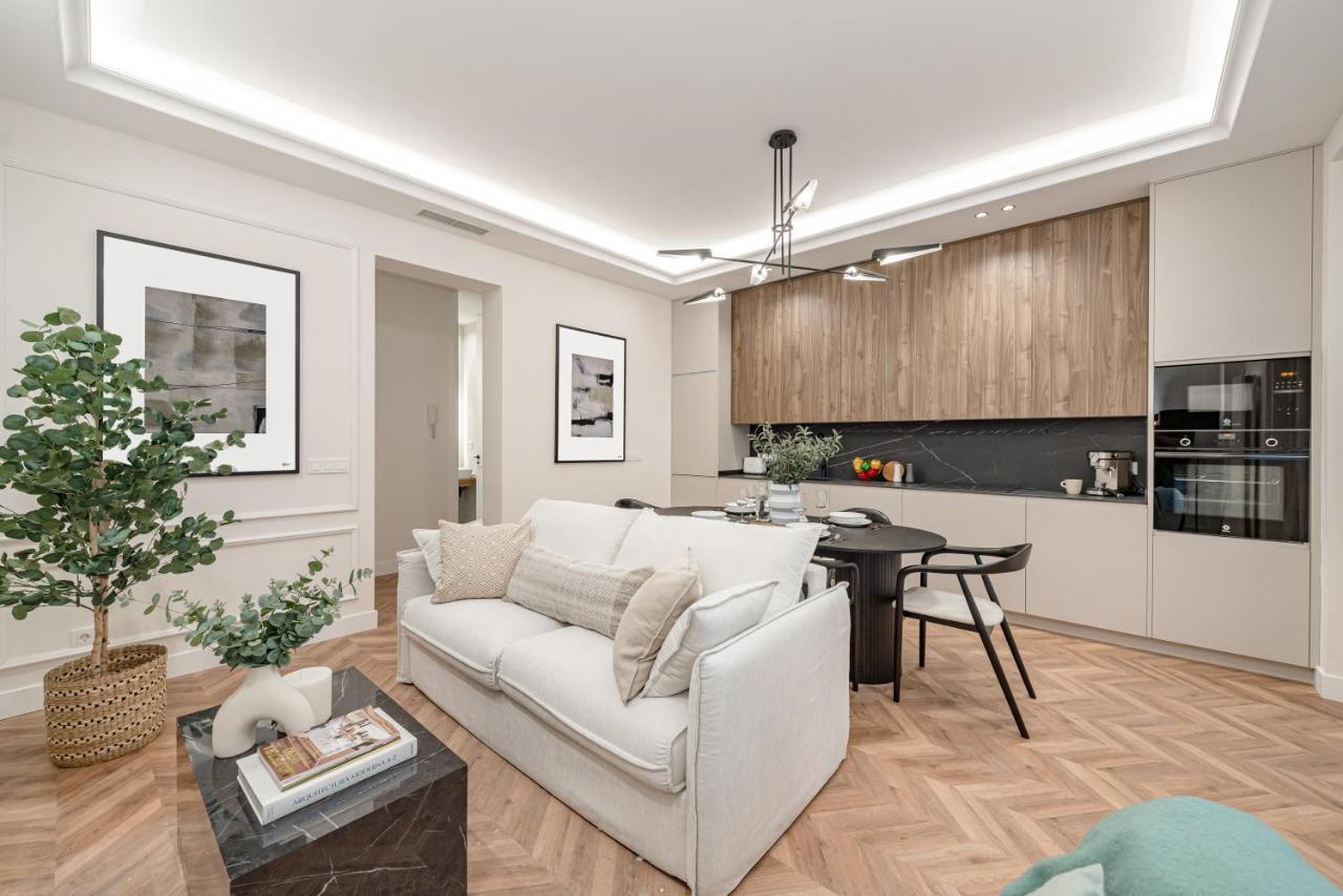 Chamberi V Calle Hartzenbusch 2br 2bh *