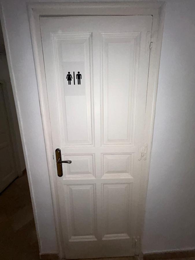 Villa Rooms * Madri