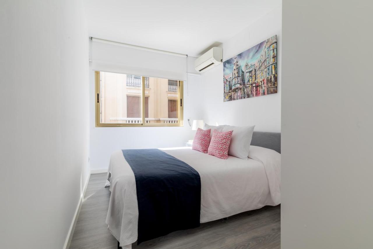 Junto A Gran Via Apartment Madrid
