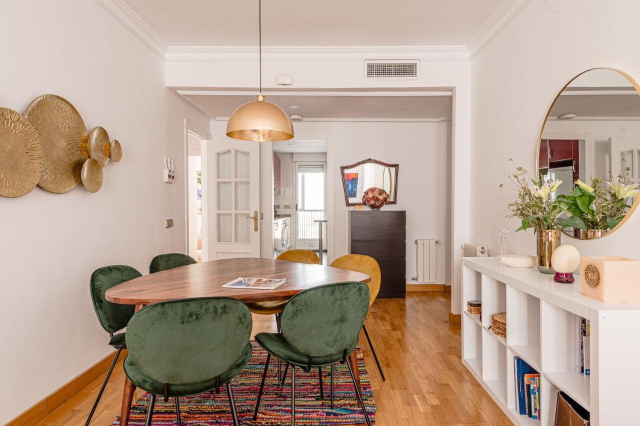 Apartamento Spacious And Great With Swimming Pool In The Center Of By Sharingco.