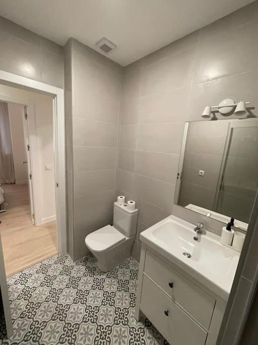 Apartment Cool Duplex 7pax En Calle Monteleon/centro *