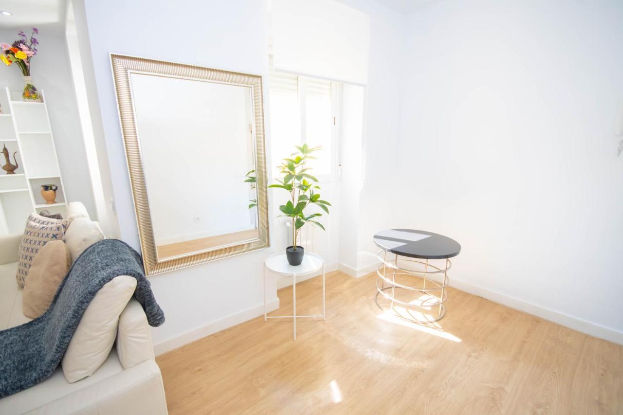 Apartment For Your Bonito Y Amplio Temporal En Barrio Salamanca - Clc43 Madrid
