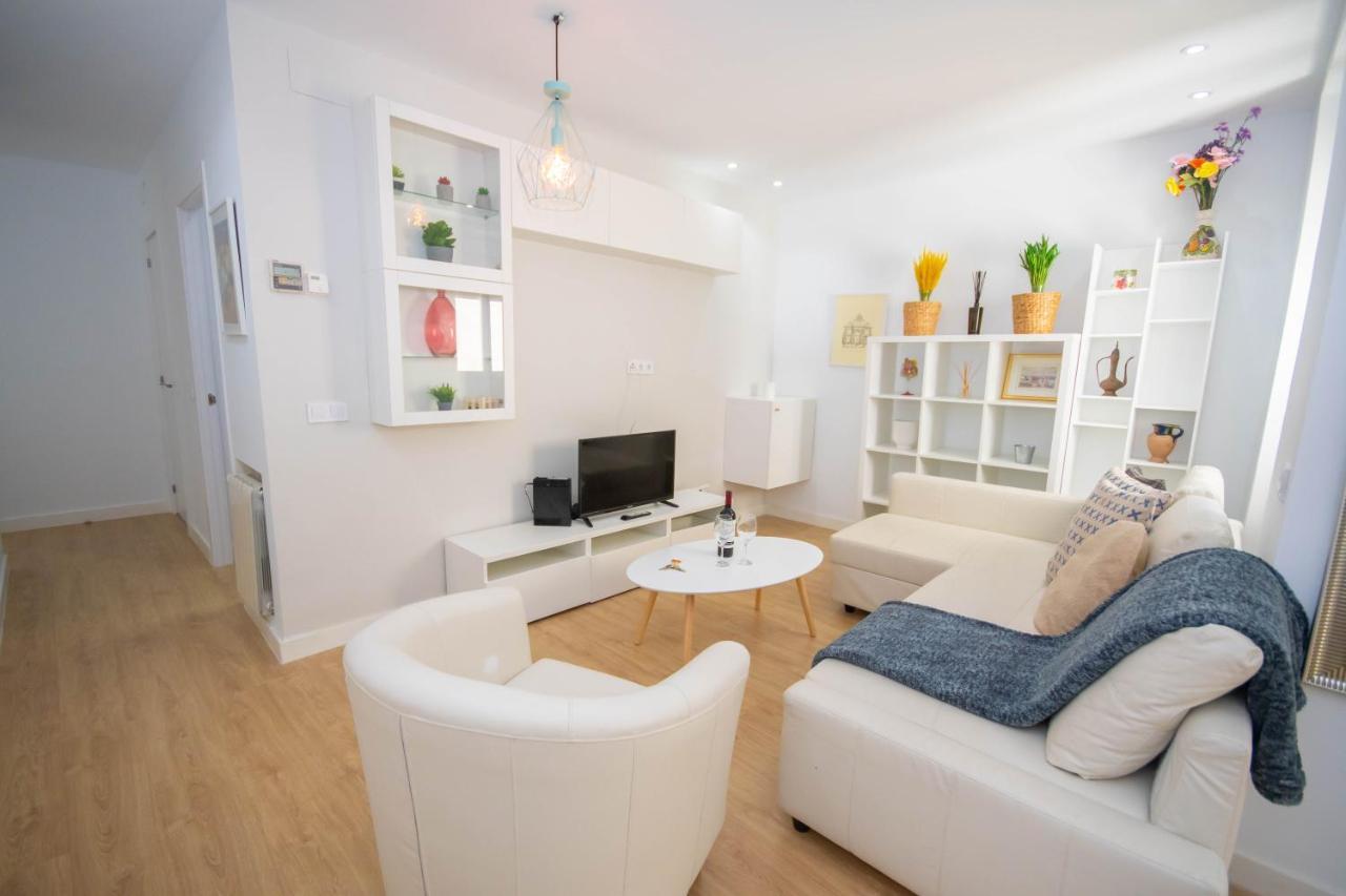 Apartment For Your Bonito Y Amplio Temporal En Barrio Salamanca - Clc43