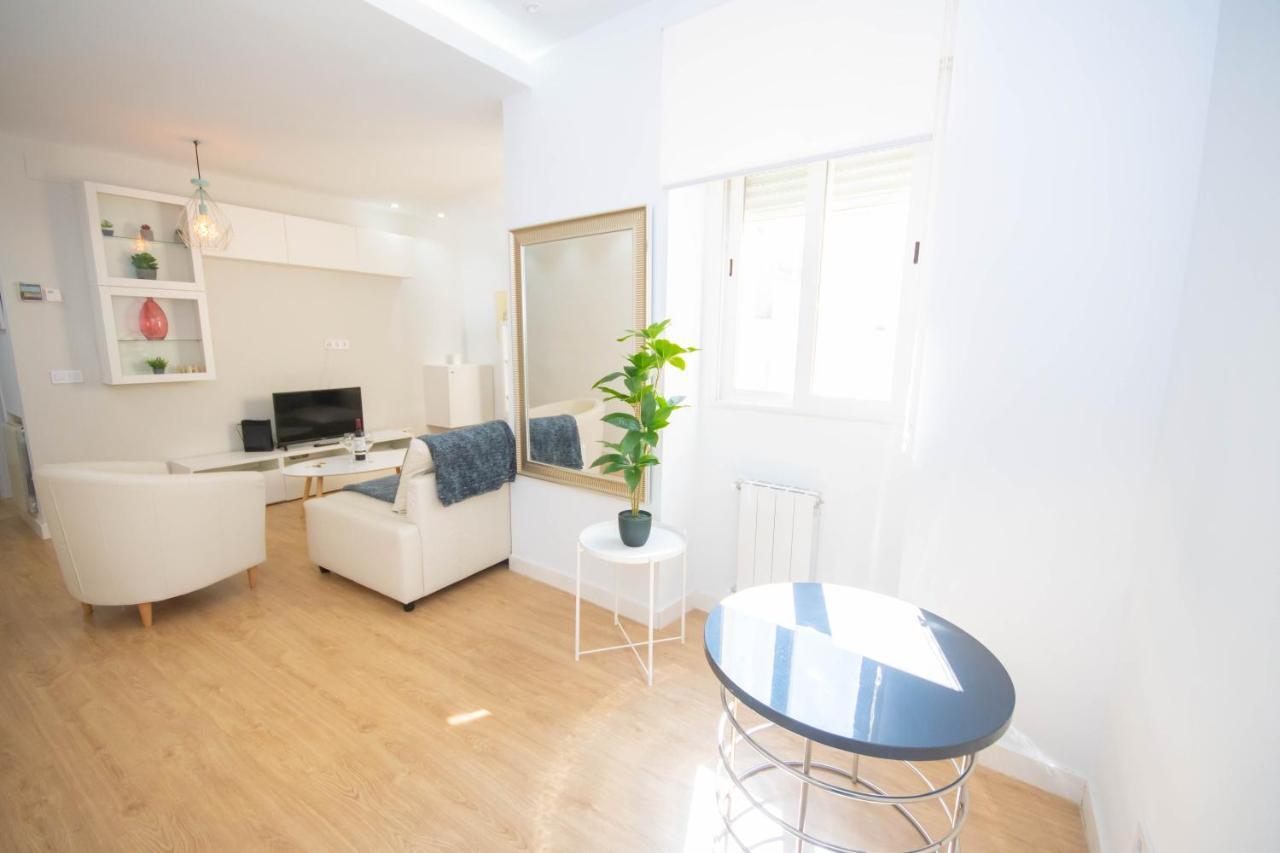 Apartment For Your Bonito Y Amplio Temporal En Barrio Salamanca - Clc43