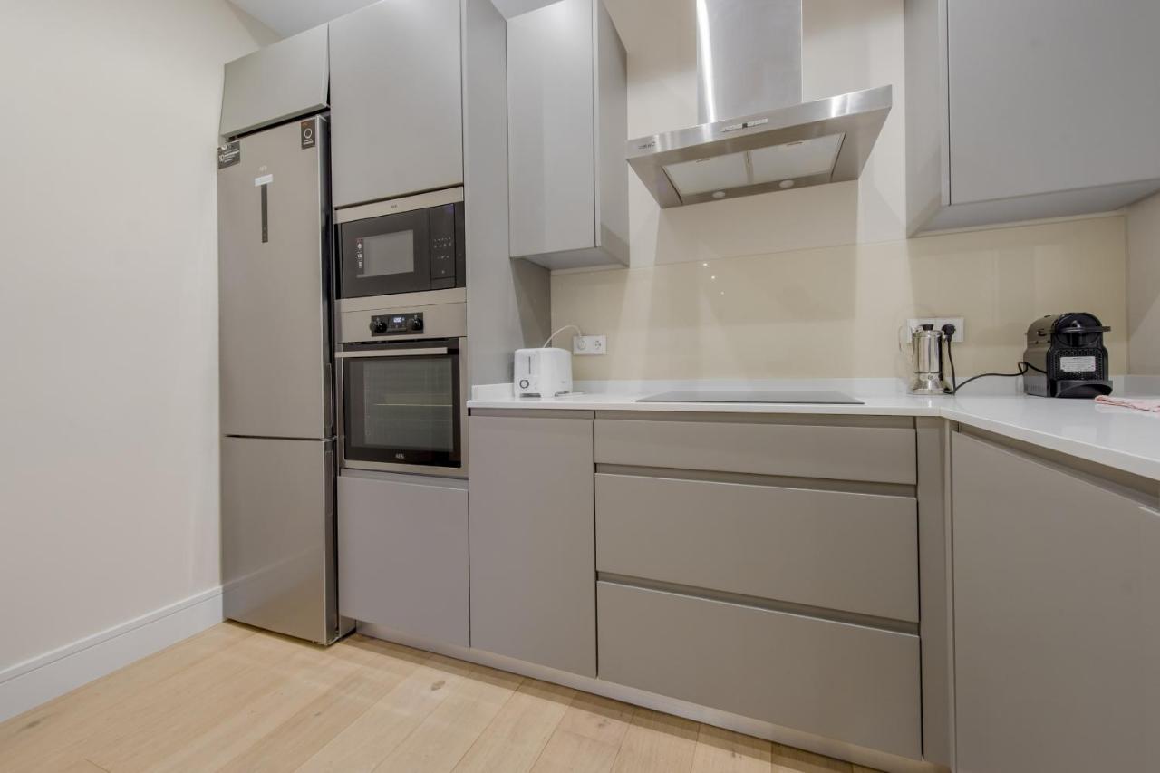 Centrico Apt 9pax C/barco A Calle De Gran Via Apartment