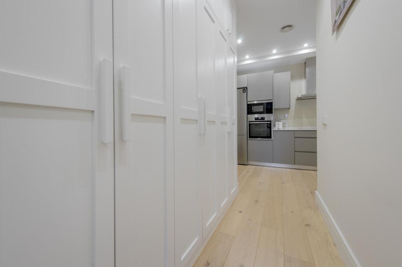 Centrico Apt 9pax C/barco A Calle De Gran Via Apartment *