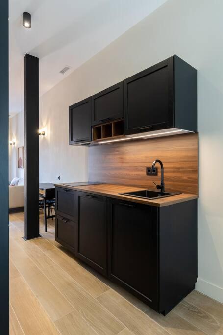 Amplio Y Comodo Cerca Plaza Castilla Apartment *