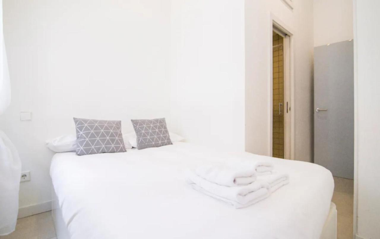 Apartment 3dormitorios 2banos -malasana-velar *