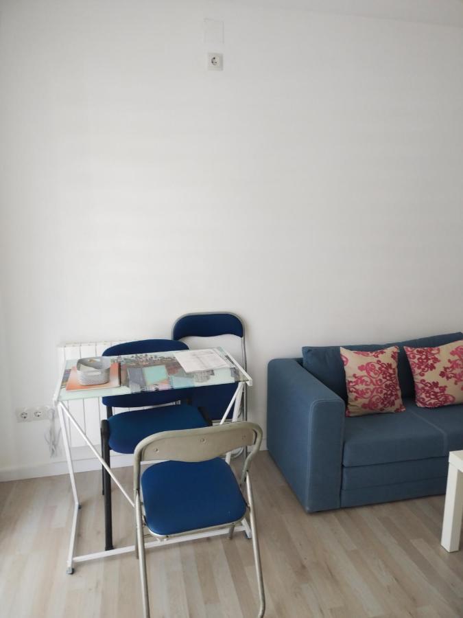 Apartamento Vacacional En La Zona De Rio. Apartment Madrid