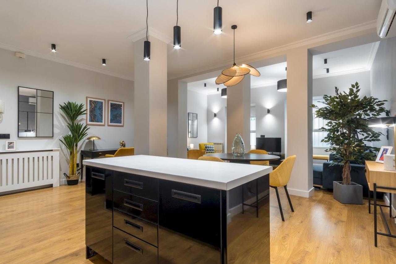 Wide And Modern -1bd 1,5 Bth- Malasana Madri