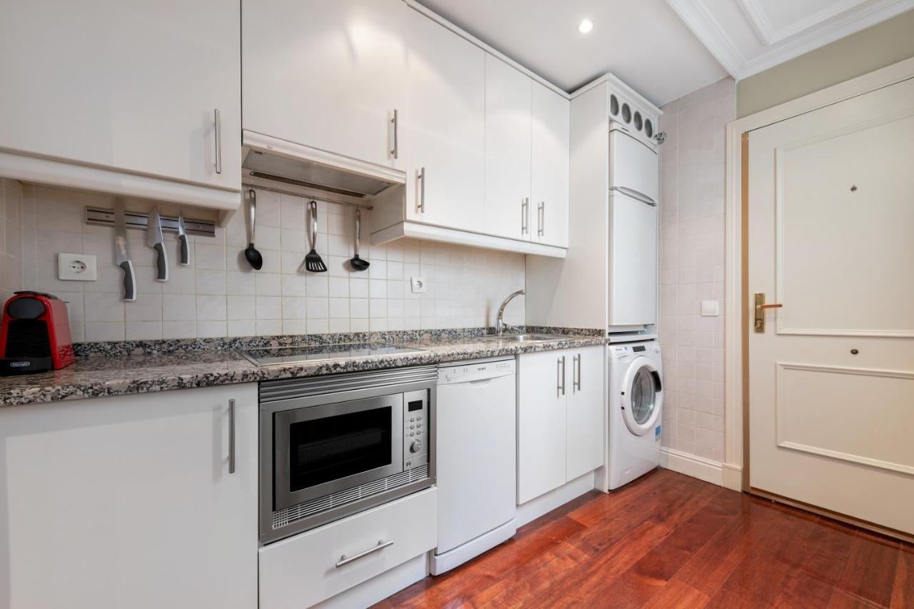 2 Bedrooms 2 Bathrooms- Penthouse- Almagro- Mintystay *