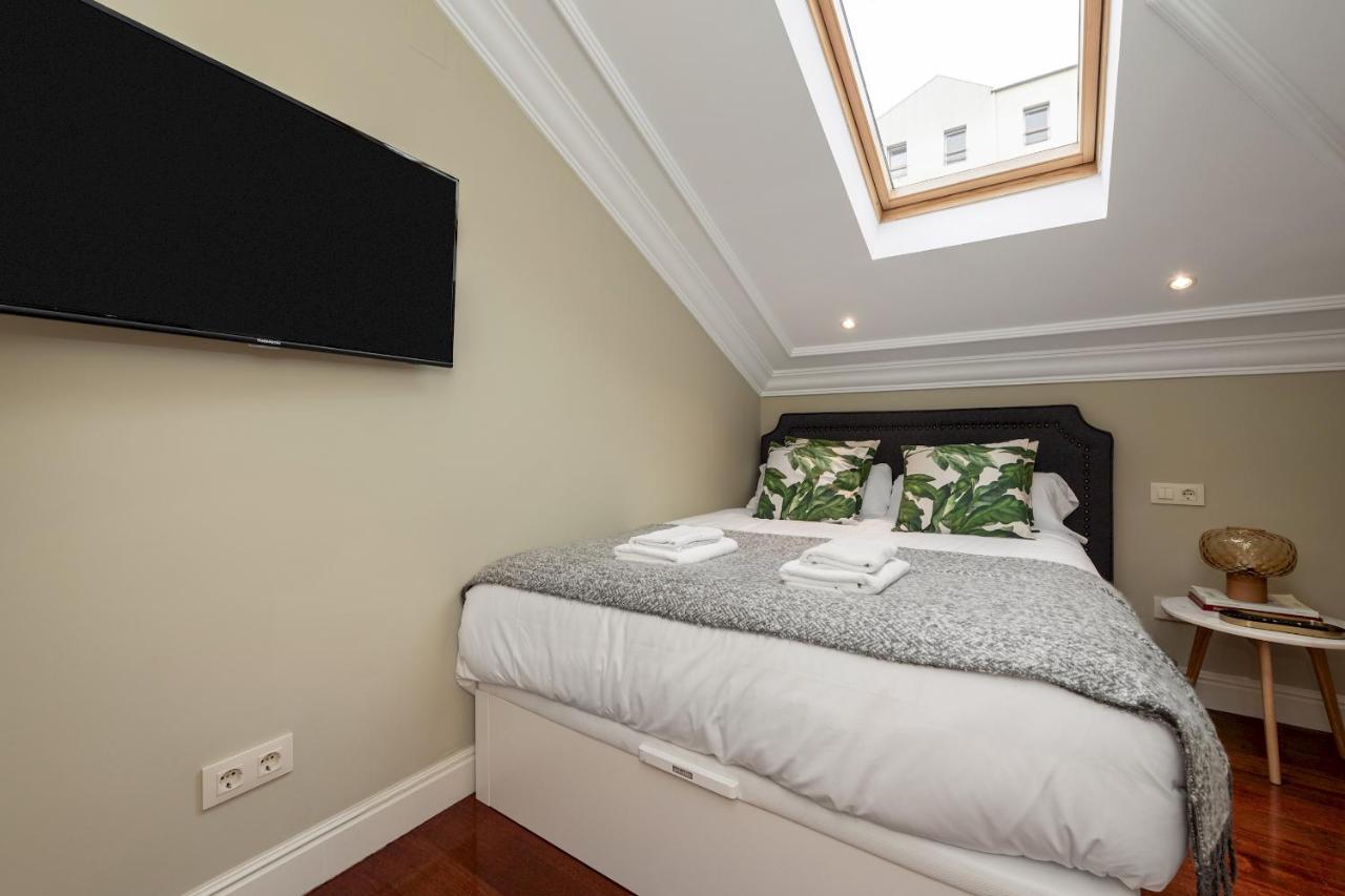 2 Bedrooms 2 Bathrooms- Penthouse- Almagro- Mintystay Apartment *