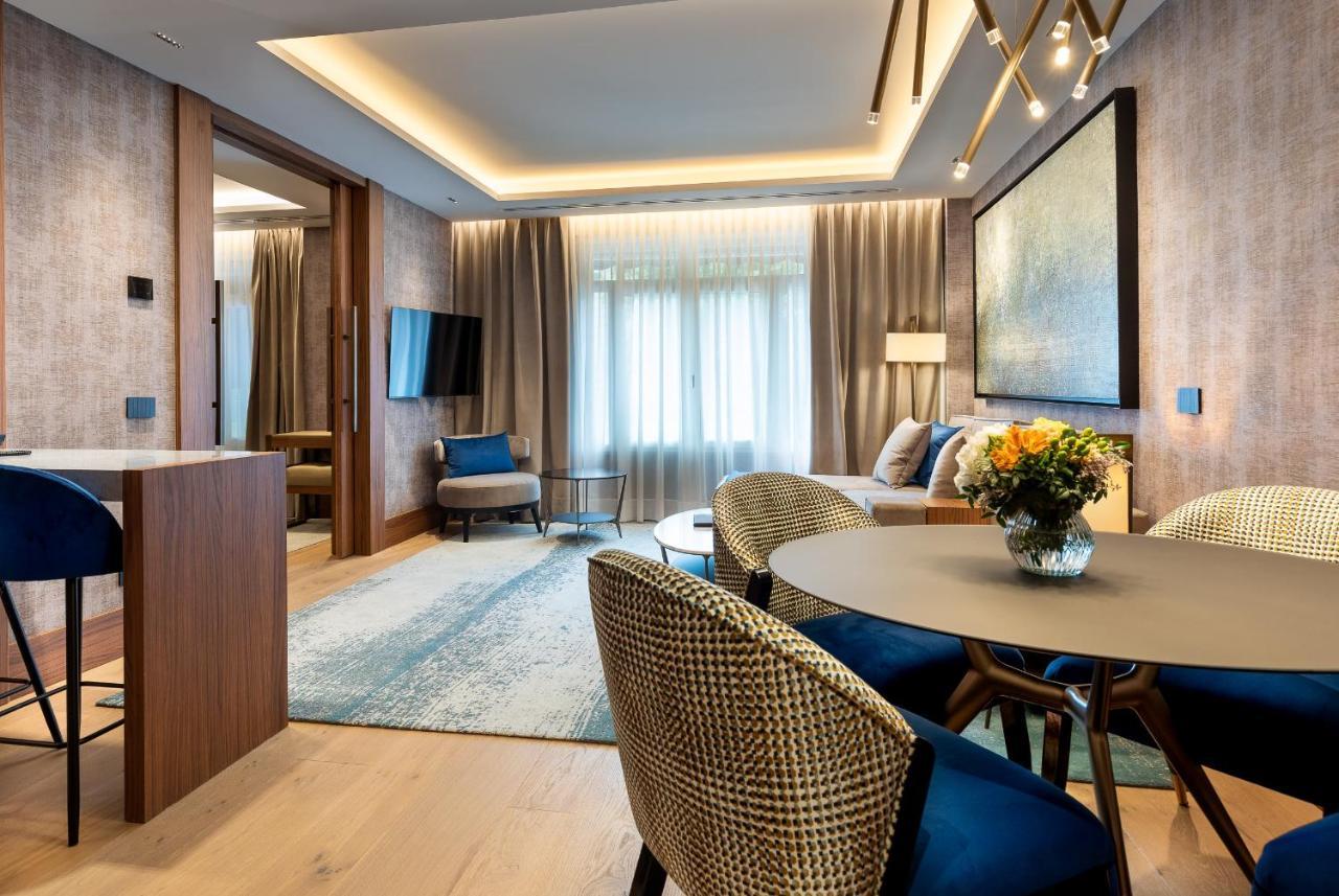 Hotel Wellington & 5*