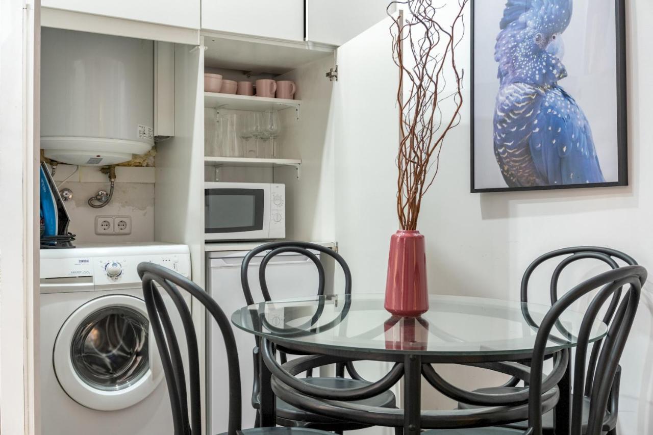 2 Bedrooms 2 Bathrooms Furnished - Malasana - Bright Stylish - Mintystay