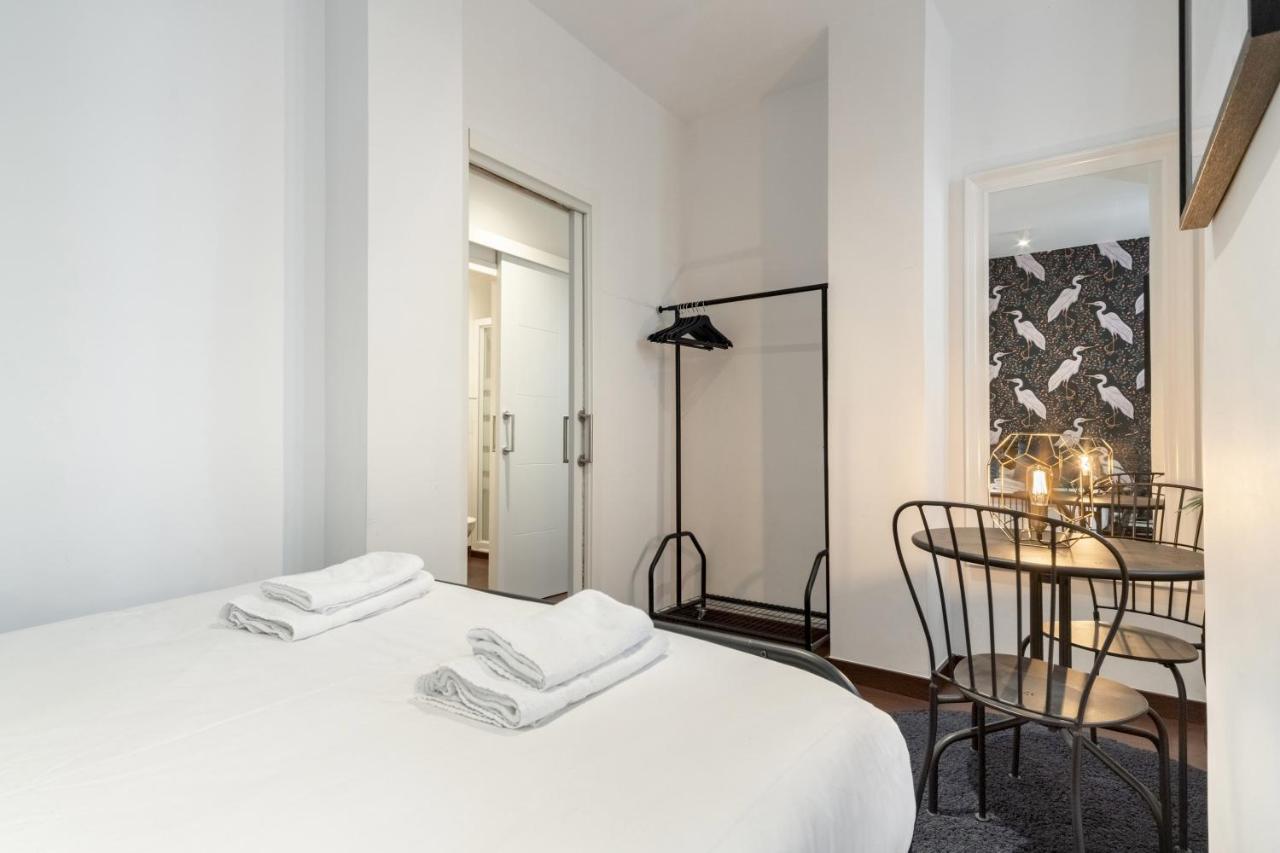 2 Bedrooms 2 Bathrooms Furnished - Malasana - Bright Stylish - Mintystay * Madrid