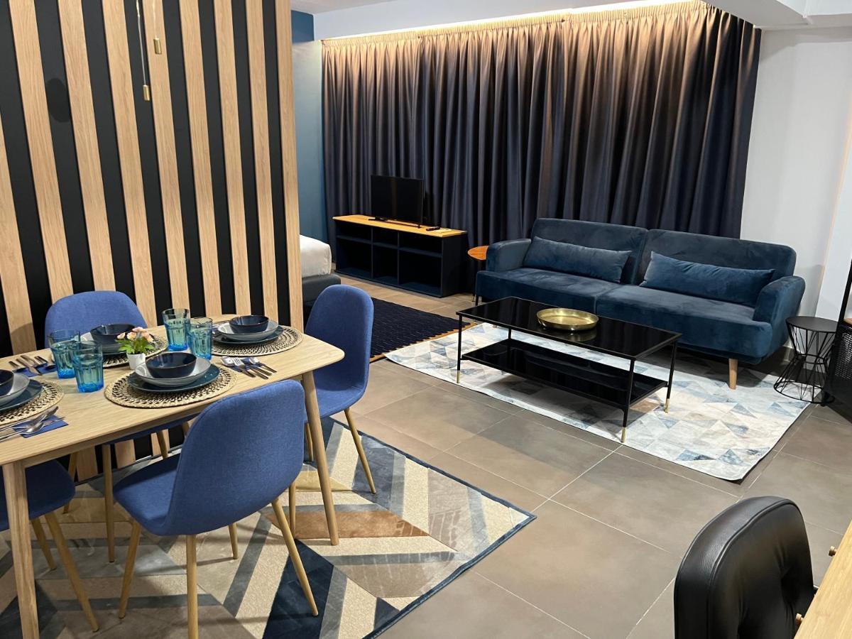 Modular Alfonso Gomez Apartment