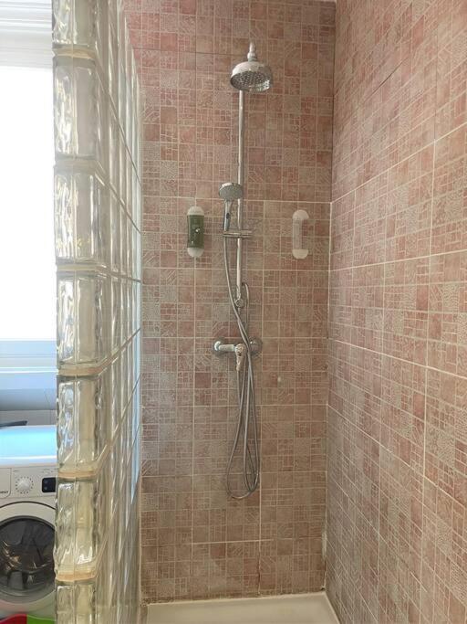 Exclusivo Y Acogedor Con Balcon En Chueca, Con Aire Acondicionado Y Calefaccion Lejlighed *