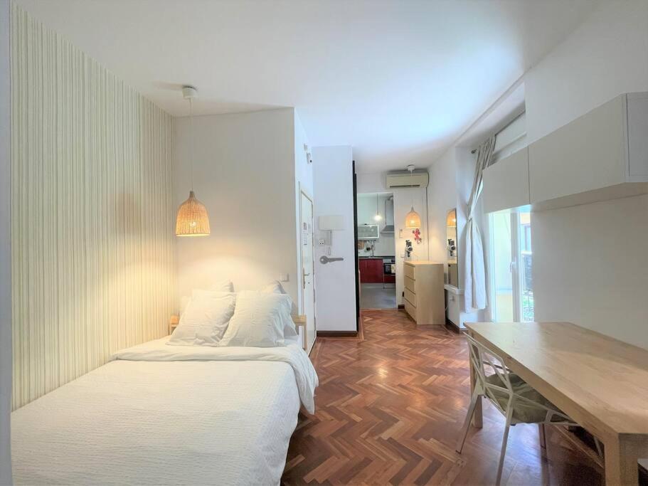 Exclusivo Y Acogedor Con Balcon En Chueca, Con Aire Acondicionado Y Calefaccion Lejlighed *