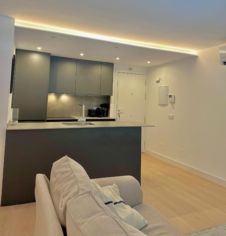 Private In A Shared Apartment, Privada En Un Apartamento Compartido En Pacifico, Madrid