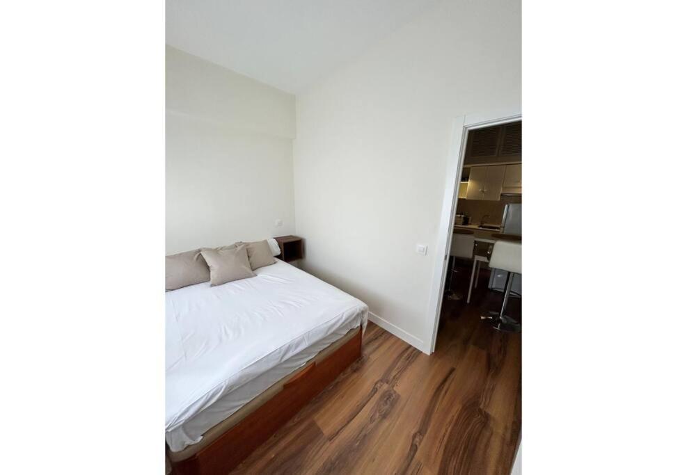 Apartment Downtown Apt 1hab 4pax En La Plaza De Chueca *