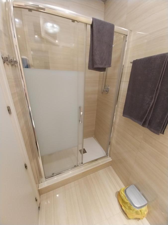Apartment Centrico Con Patio Madrid
