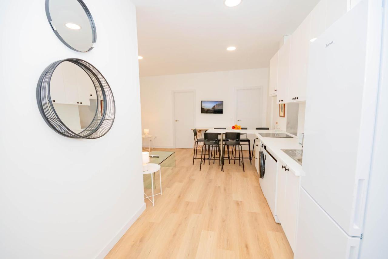 For Cozy And Charming 3-bedroom Temporal In Asr18 Apartment Madrid