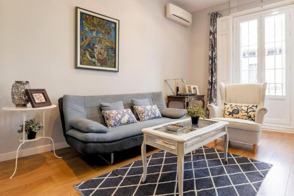Minty - Montera Apartment *