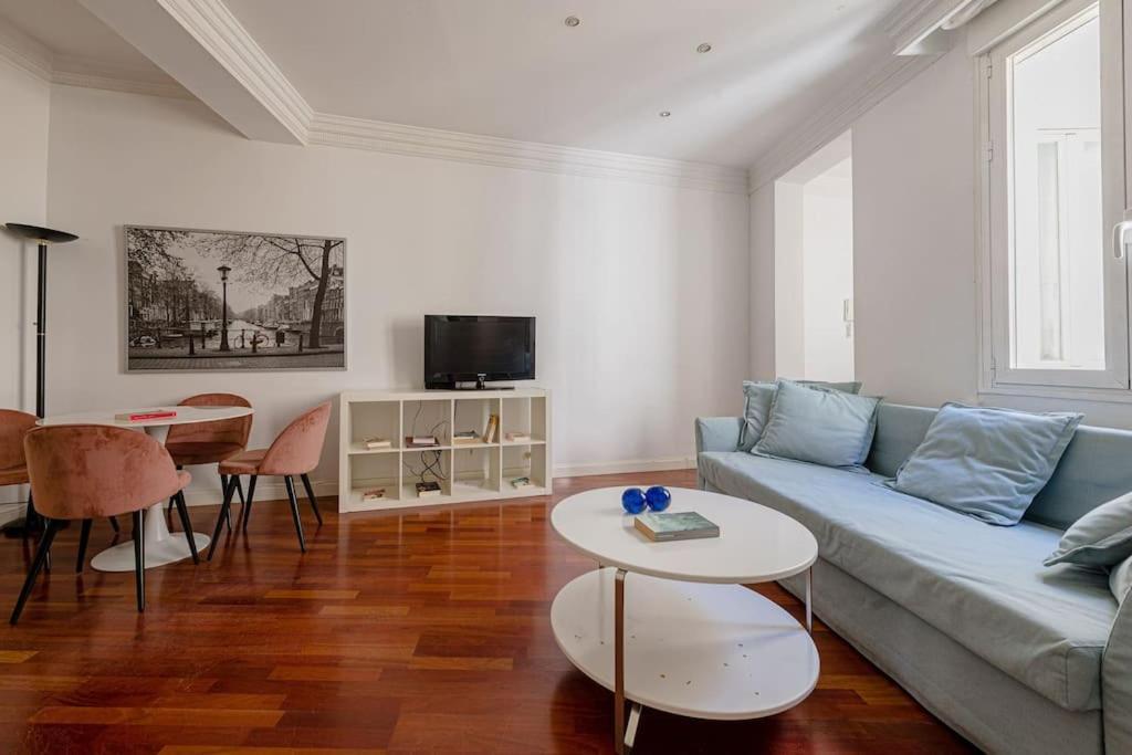 Modern In Chueca Inf3iz4 Lejlighed Madrid